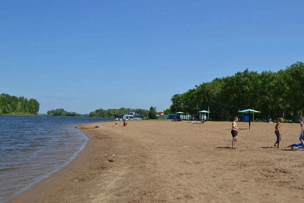 Жителей Маркса просят скинуться на благоустройство пляжа